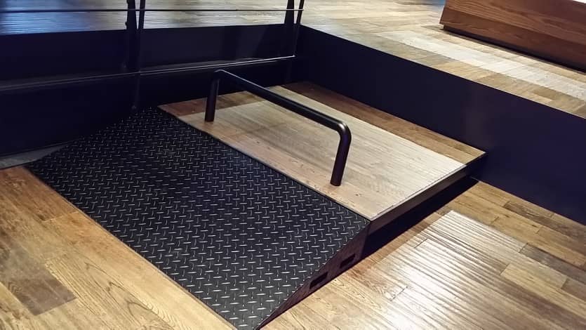 실내 바닥 매립형 플랫폼 리프트 제작 사례