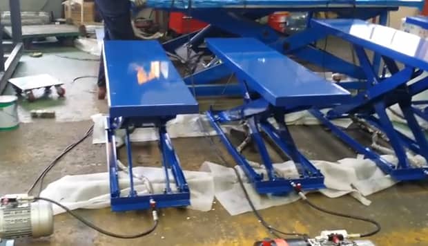 다수 제작된 소형 테이블 리프트 제작 사례