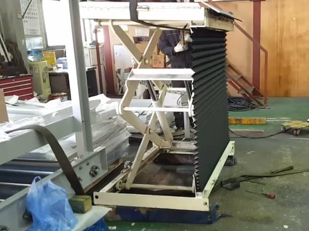 벨로우즈 커버가 적용된 산업용 테이블 리프트 제작 사례