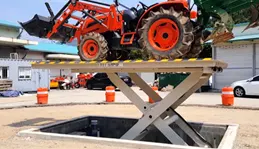 고하중 트랙터 이송용 대형 유압 테이블 리프트