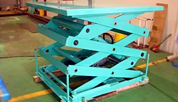 이지산기 3중 Scissor 암 구조로 설계된 초고양정 전동 유압 테이블 리프트